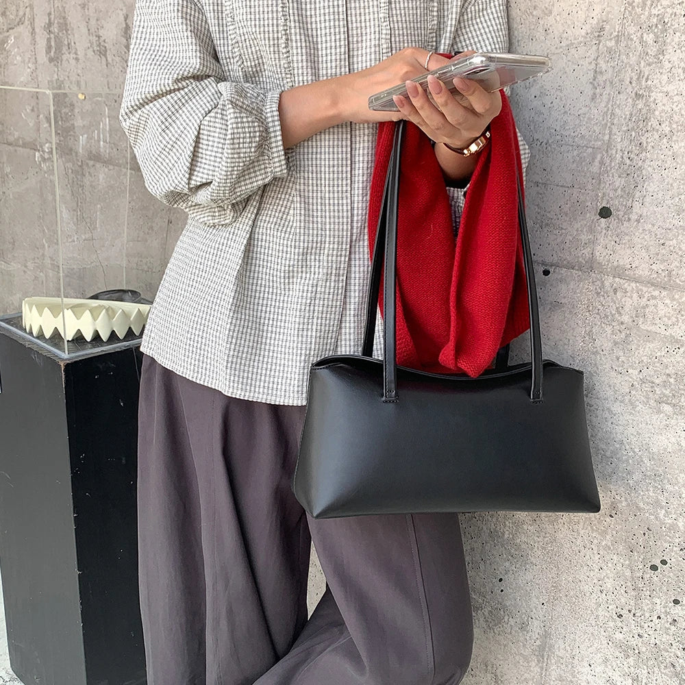 Everyday Urban Leather Shoulder Bag
